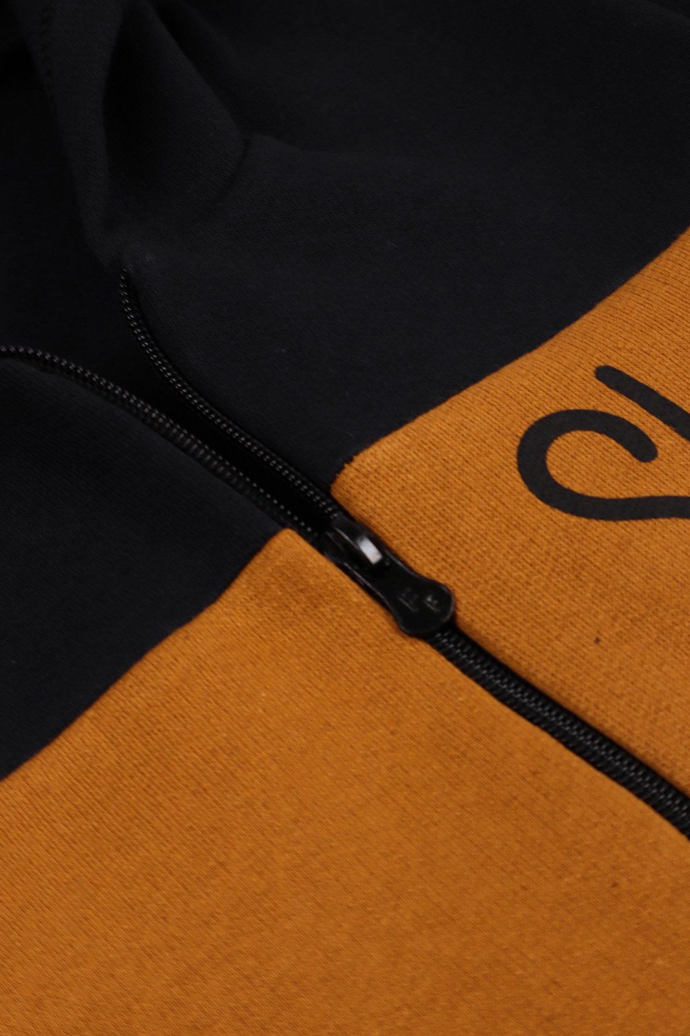 11748 preto detalhe 2