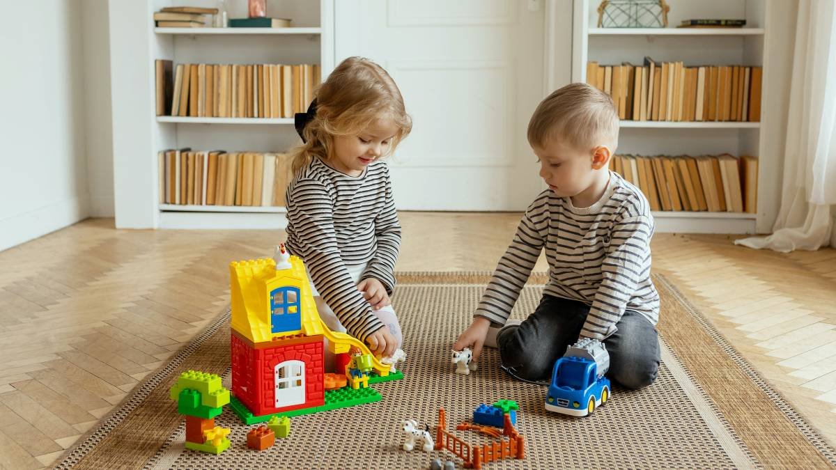 Crianças brincando – nomes com a letra X