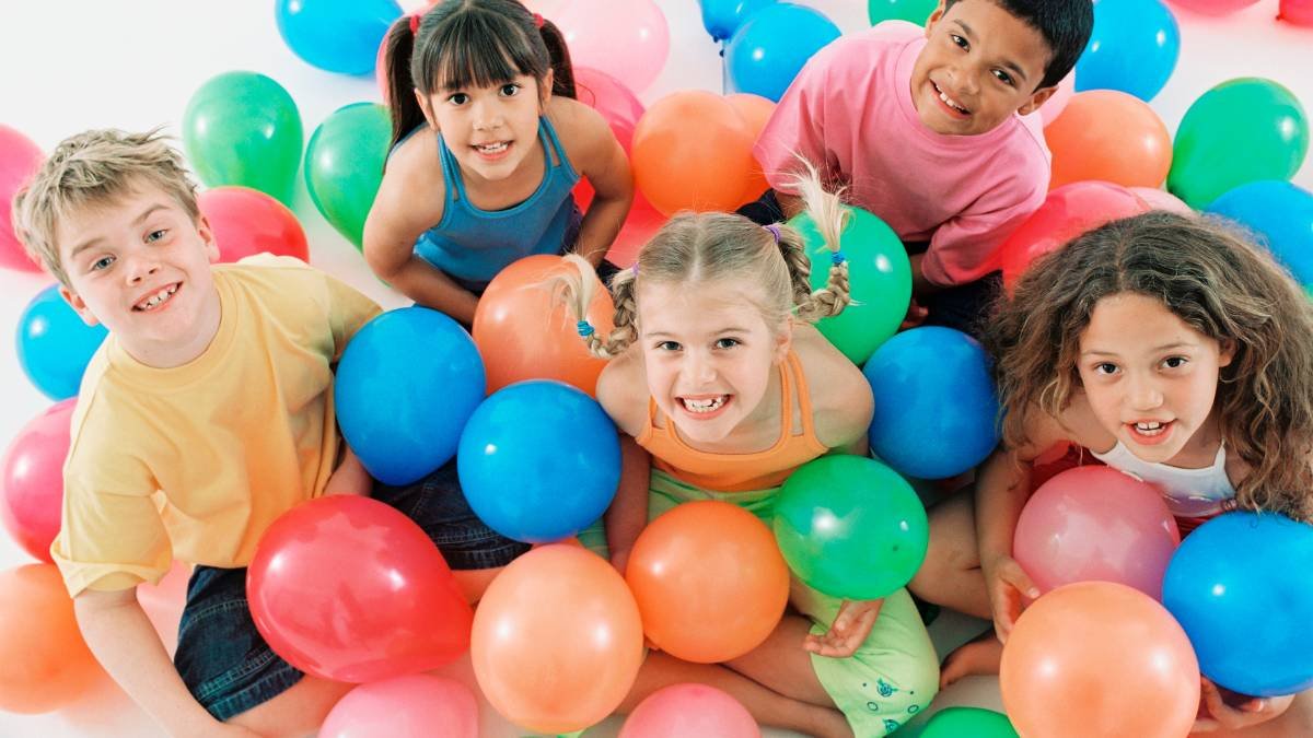 Crianças felizes ao ar livre – nomes com a letra Z