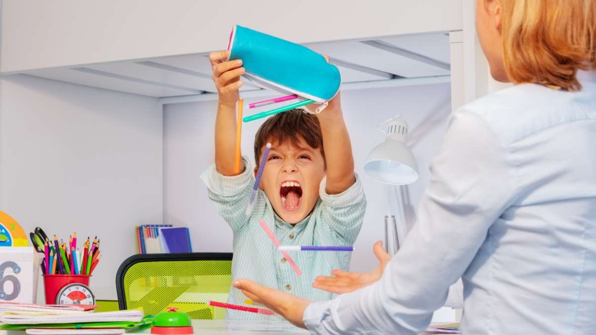 Menino bravo — crise de birra infantil